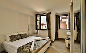 Orya Butik Side